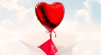 Send your ticket with a heart-shaped balloon