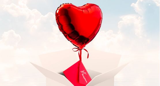 Send your ticket with a heart-shaped balloon