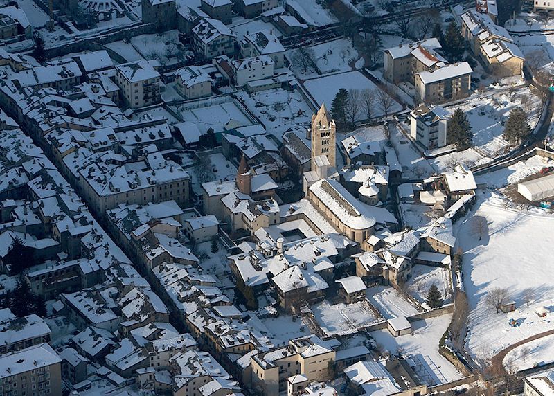 Aoste en hiver depuis la montgolfière