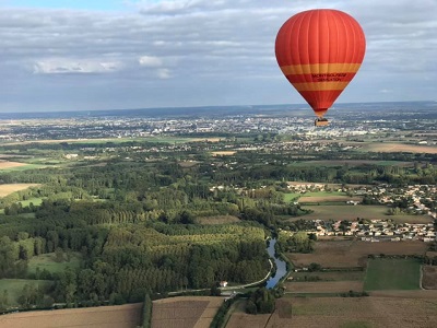 Envol sur la campagne environnante de Niort