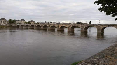 L'ancien pont sur la Loire à Saumur