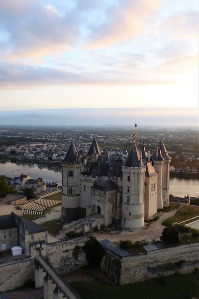 Le château de Saumur en magesté