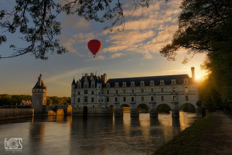 Vol au dessus du château de Chenonceau Art Montgolfières