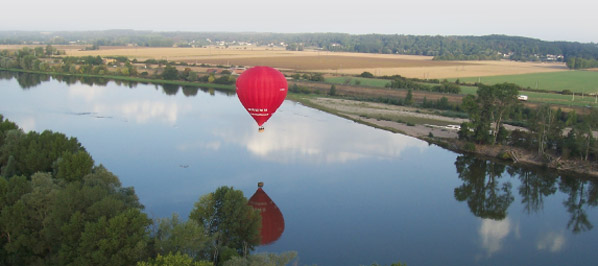 Flying balloon above the Loire Valley